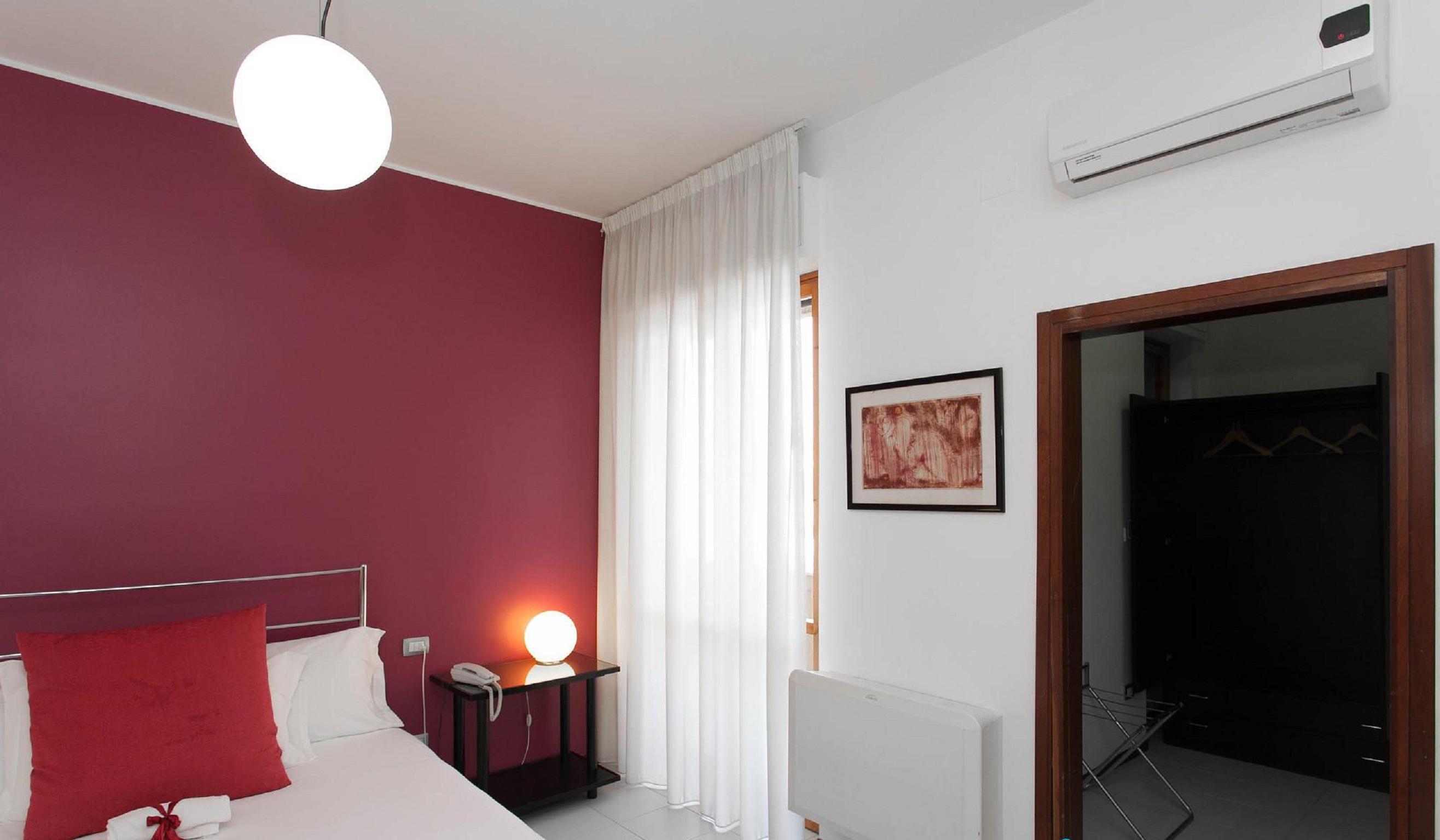 Hotel Zenit Salento เลชเช ภายนอก รูปภาพ