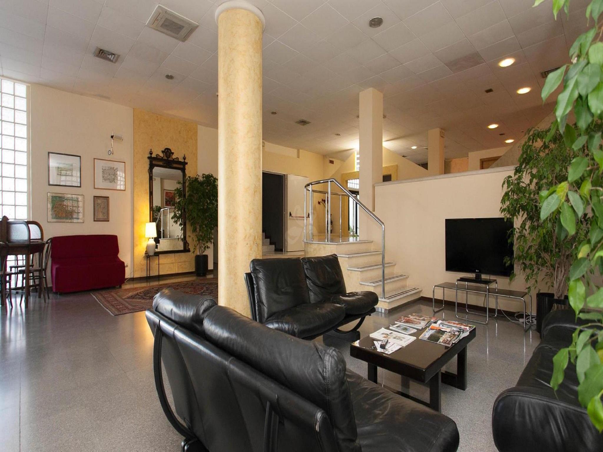Hotel Zenit Salento เลชเช ภายนอก รูปภาพ