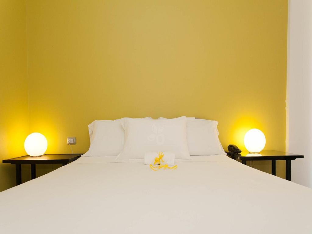 Hotel Zenit Salento เลชเช ภายนอก รูปภาพ