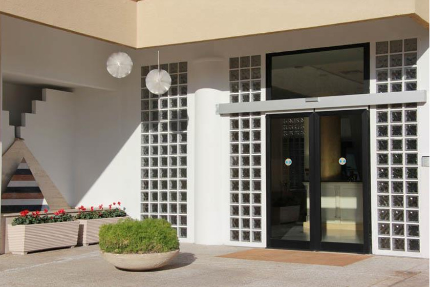 Hotel Zenit Salento เลชเช ภายนอก รูปภาพ
